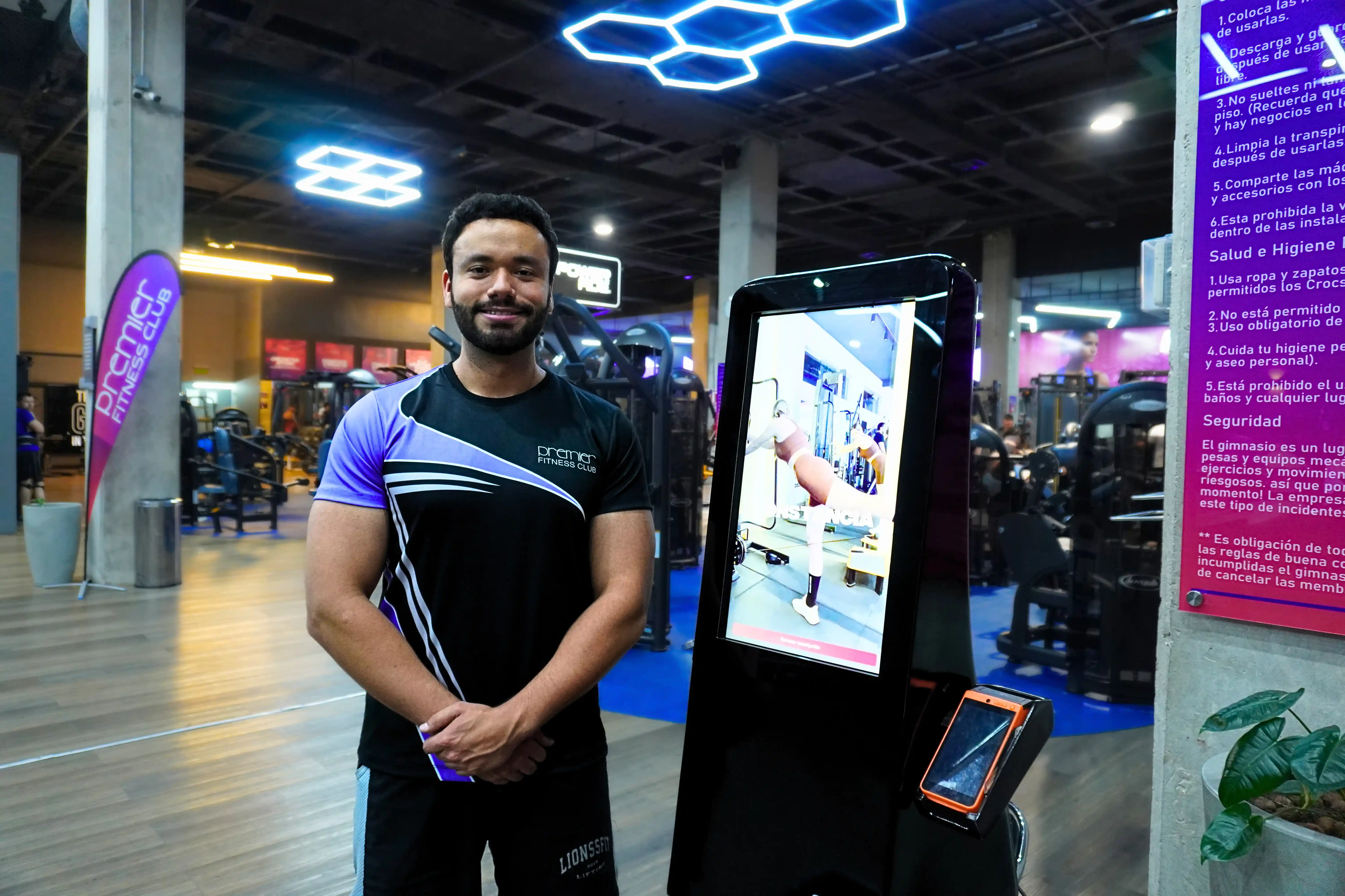 Kiosko Nexa Touch en gimnasio (Premier)